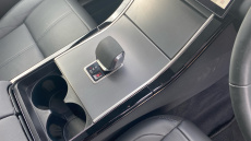 Land Rover Range Rover Velar 2.0 D200 MHEV Dynamic SE 5dr Auto Diesel Estate